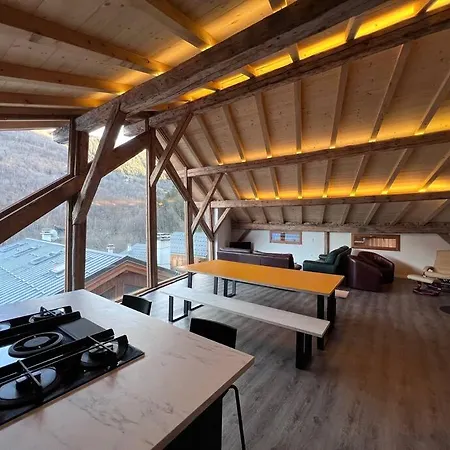 Des Legendes Chalet *